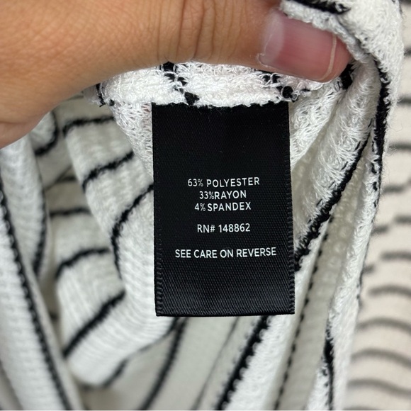 Torrid Stripe Black/White Waffle Knit Henley Shirt Size 2X NWT - Picture 7 of 9